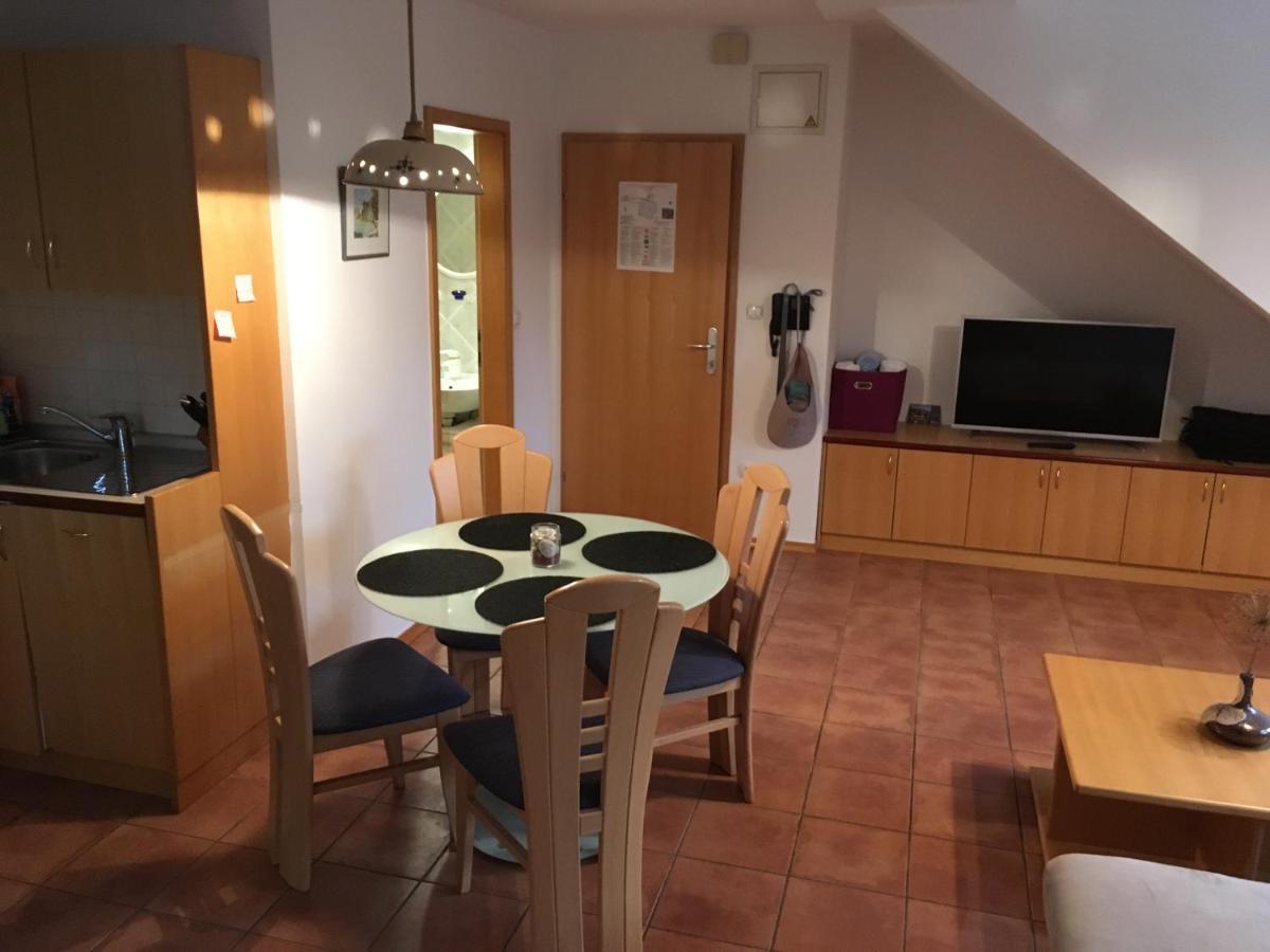 J-Max Apartment Bled Bagian luar foto